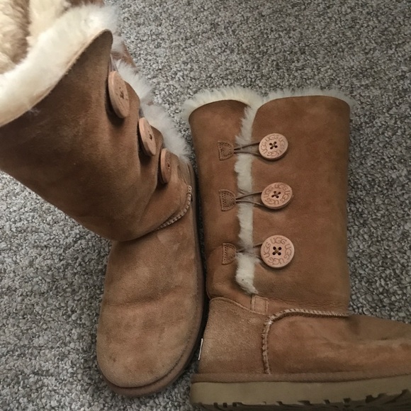 Chestnut Bailey button Tall Uggs - Picture 7 of 10